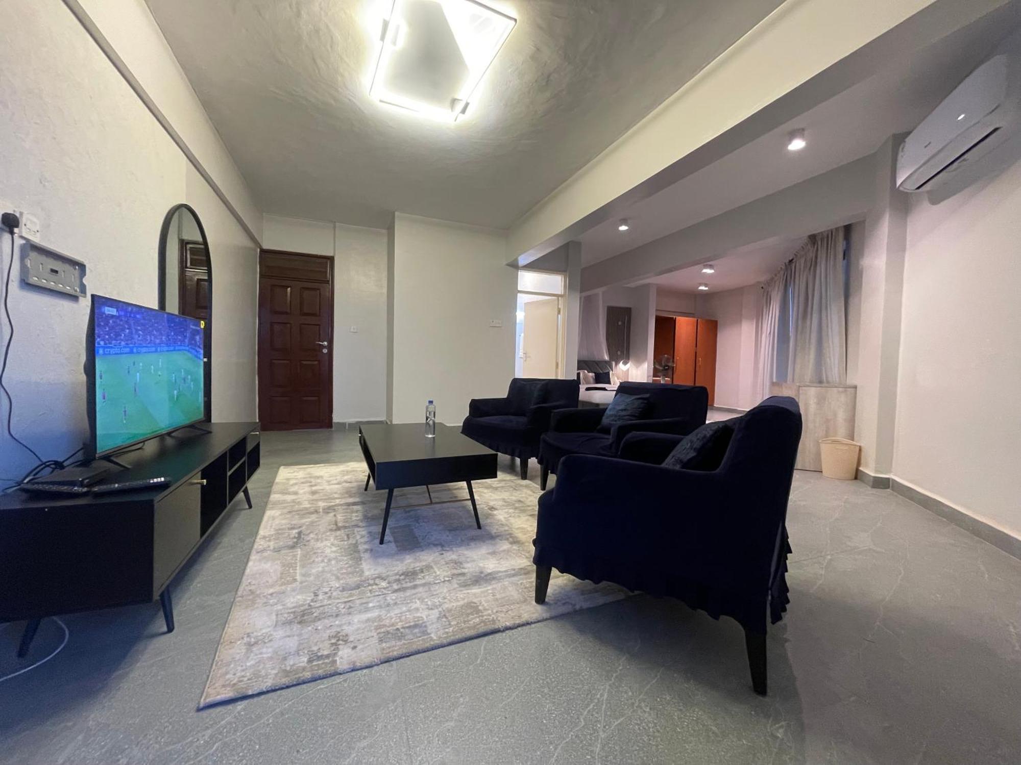 Iman Hotel Isiolo Exteriör bild