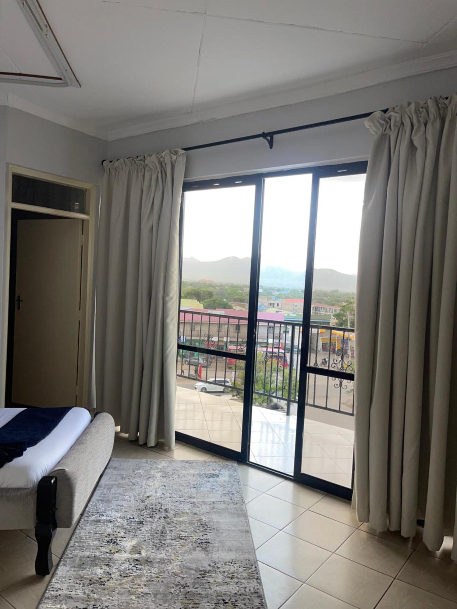 Iman Hotel Isiolo Exteriör bild